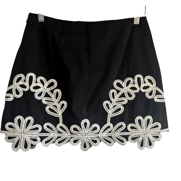 Commense embroidered floral motif a-line mini skirt size M like new condition - Picture 9 of 12